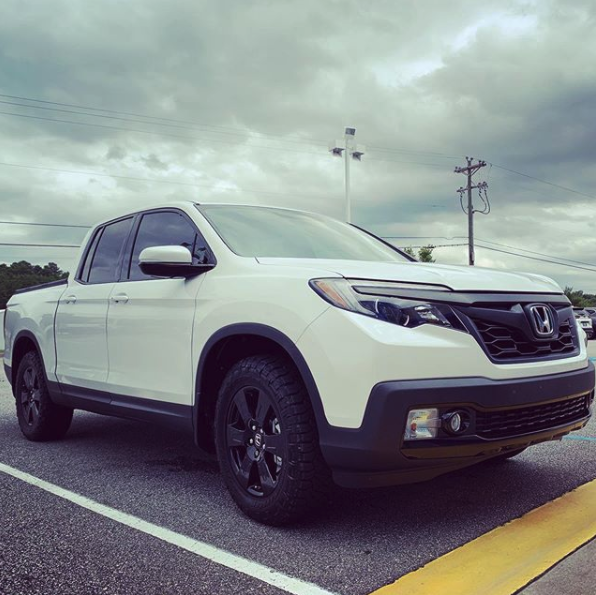 HONDA OEM RIDGELINE SPORT GRILL - Fits 2016 to 2020