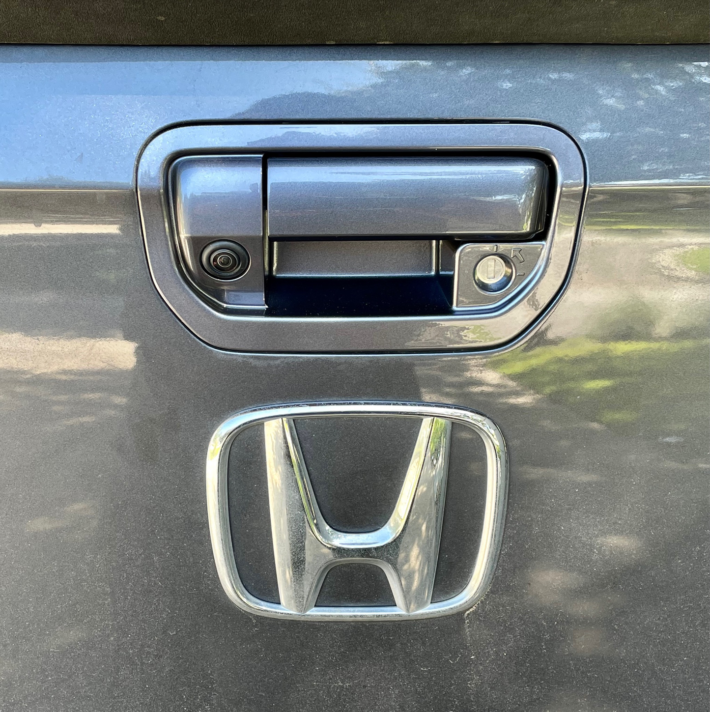 Honda OEM Ridgeline Tailgate Lock Handle Kit w Cover - Fits 2016 to 2019