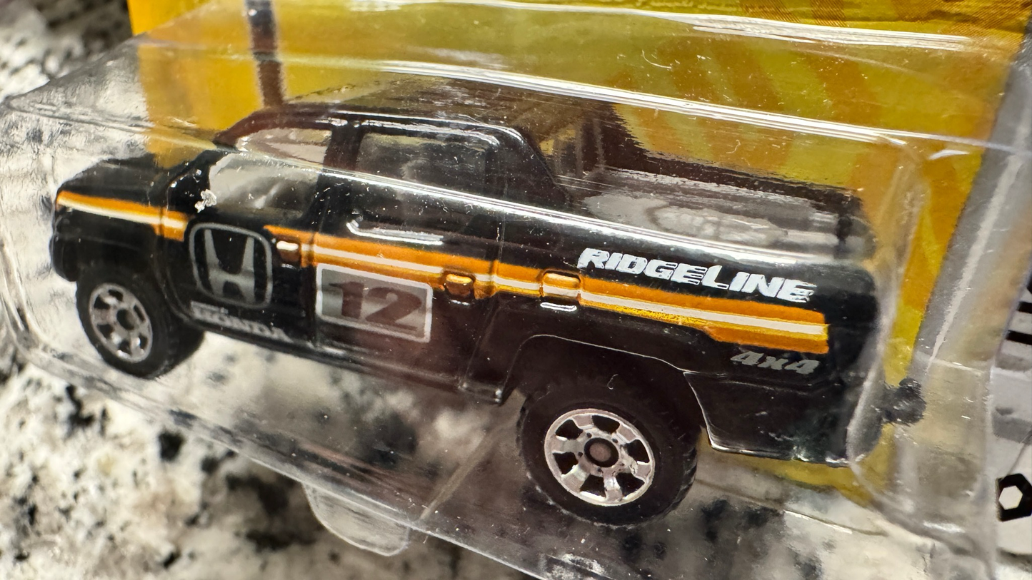 Matchbox Honda Ridgeline 80 Outdoor Adventure Black 12 5/12 M5350