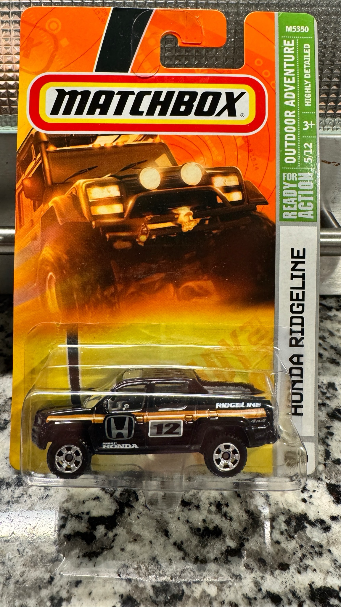 Matchbox Honda Ridgeline 80 Outdoor Adventure Black 12 5/12 M5350