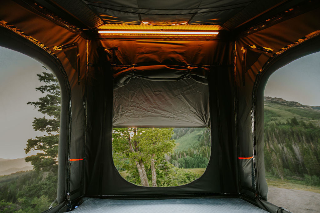 STERLING ADVENTURE CO Wasatch Aluminum Double Channel Rooftop Tent