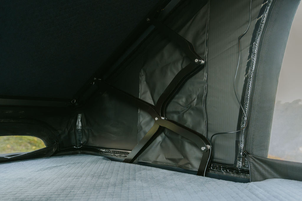 STERLING ADVENTURE CO Wasatch Aluminum Double Channel Rooftop Tent