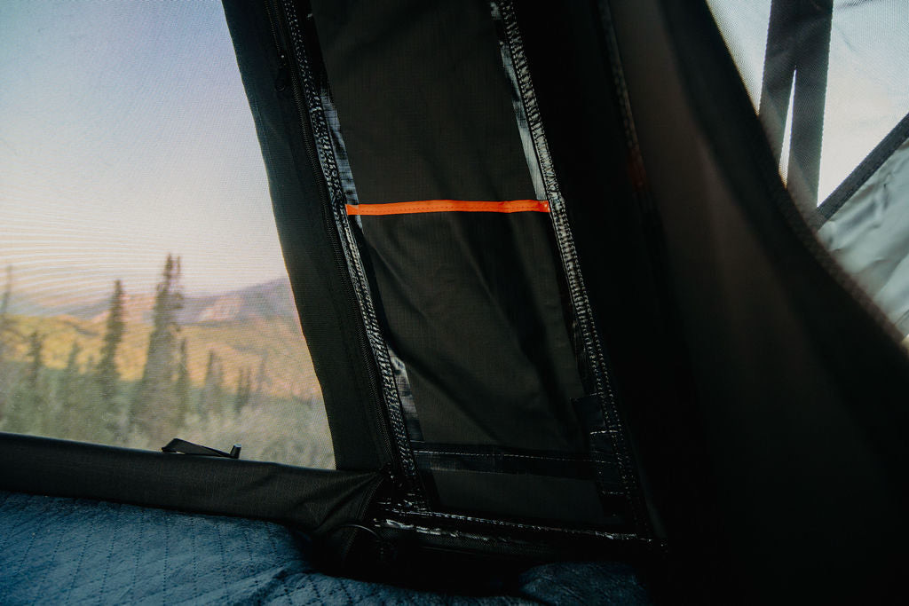 STERLING ADVENTURE CO Wasatch Aluminum Double Channel Rooftop Tent