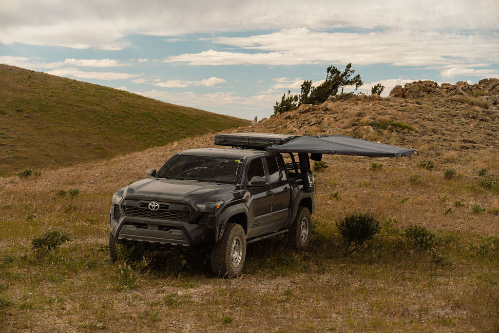 STERLING ADVENTURE CO 180 Degree Free Standing Awning