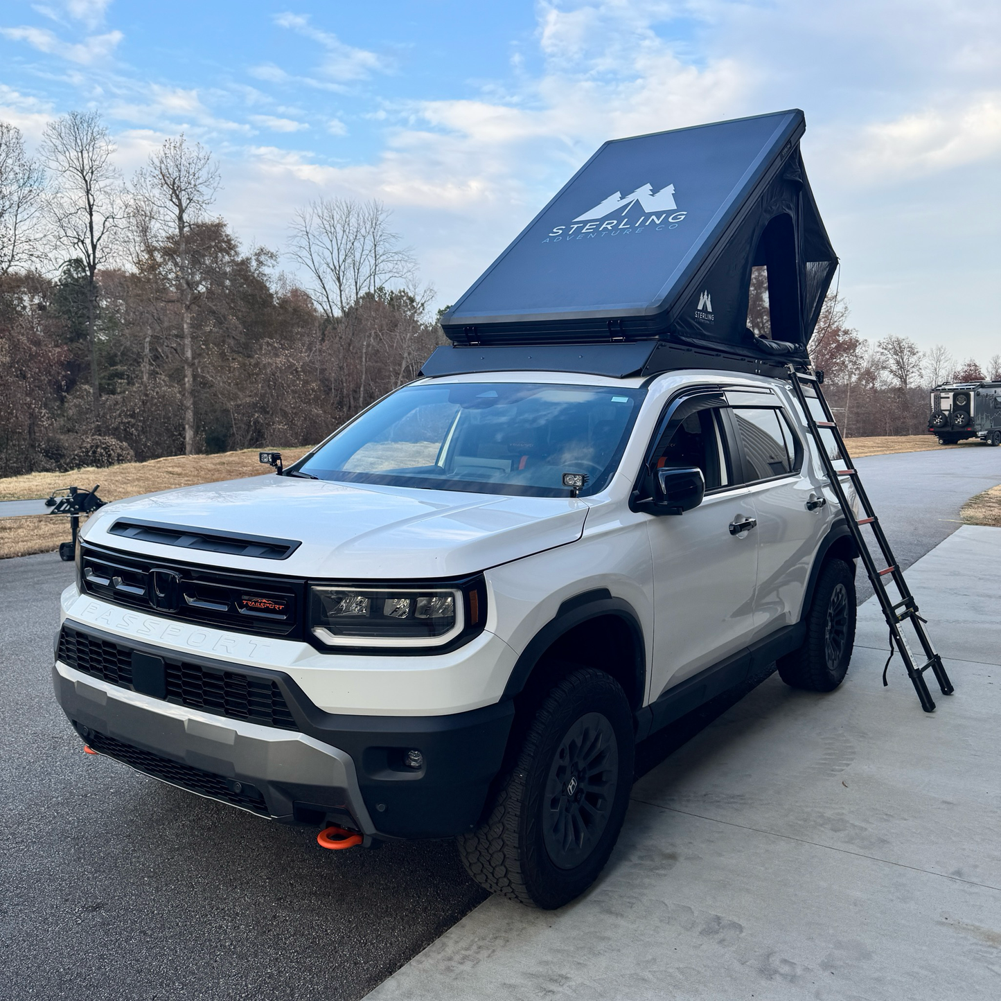 STERLING ADVENTURE CO Wasatch Lite Aluminum Hardshell Rooftop Tent
