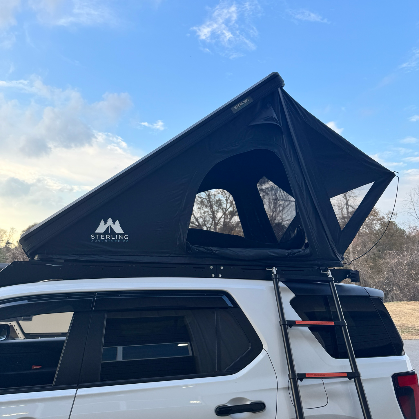 STERLING ADVENTURE CO Wasatch Lite Aluminum Hardshell Rooftop Tent