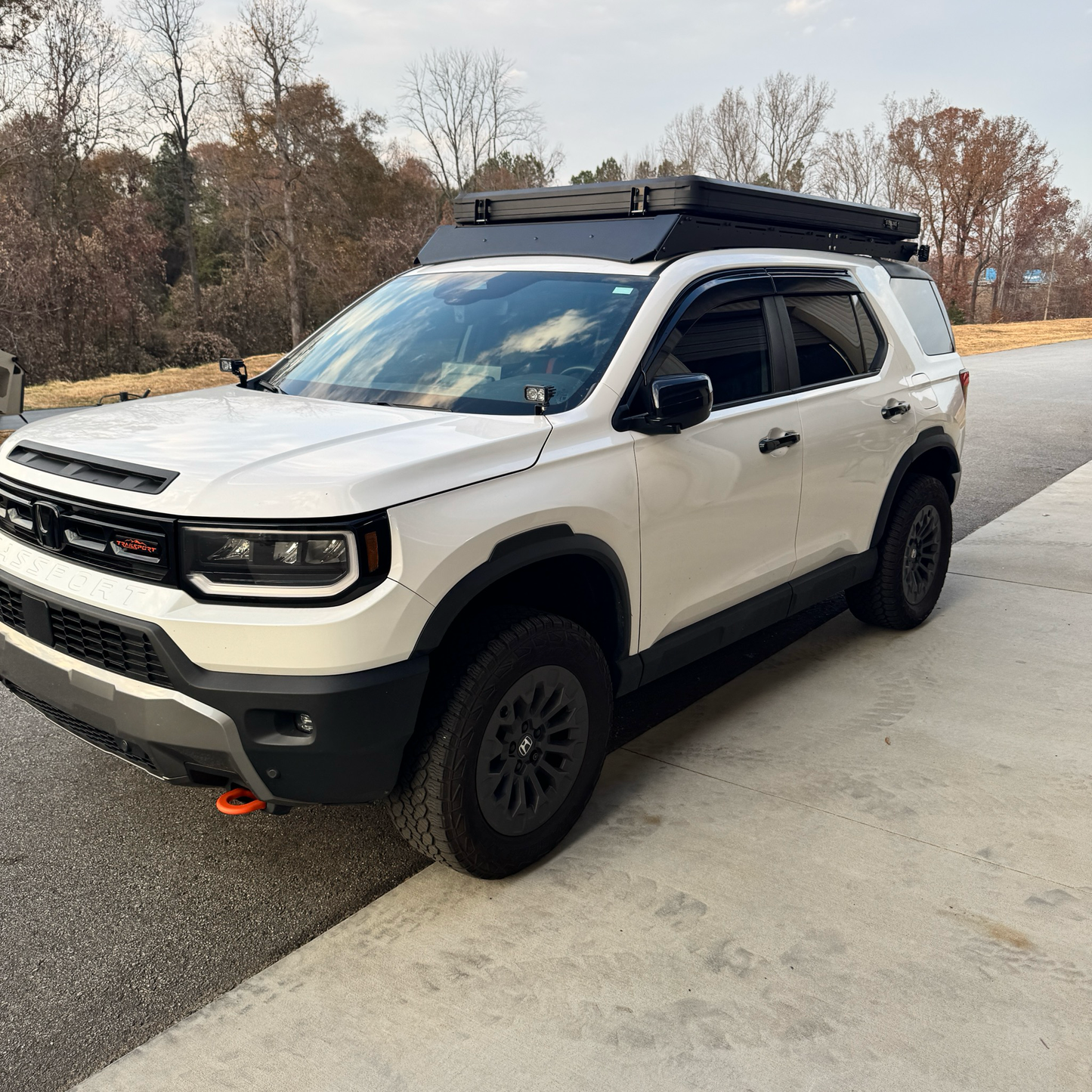 STERLING ADVENTURE CO Wasatch Lite Aluminum Hardshell Rooftop Tent